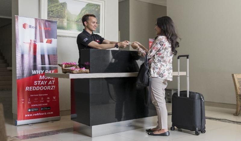 Reddoorz Apartment @ Gateway Pasteur Bandung Exterior foto